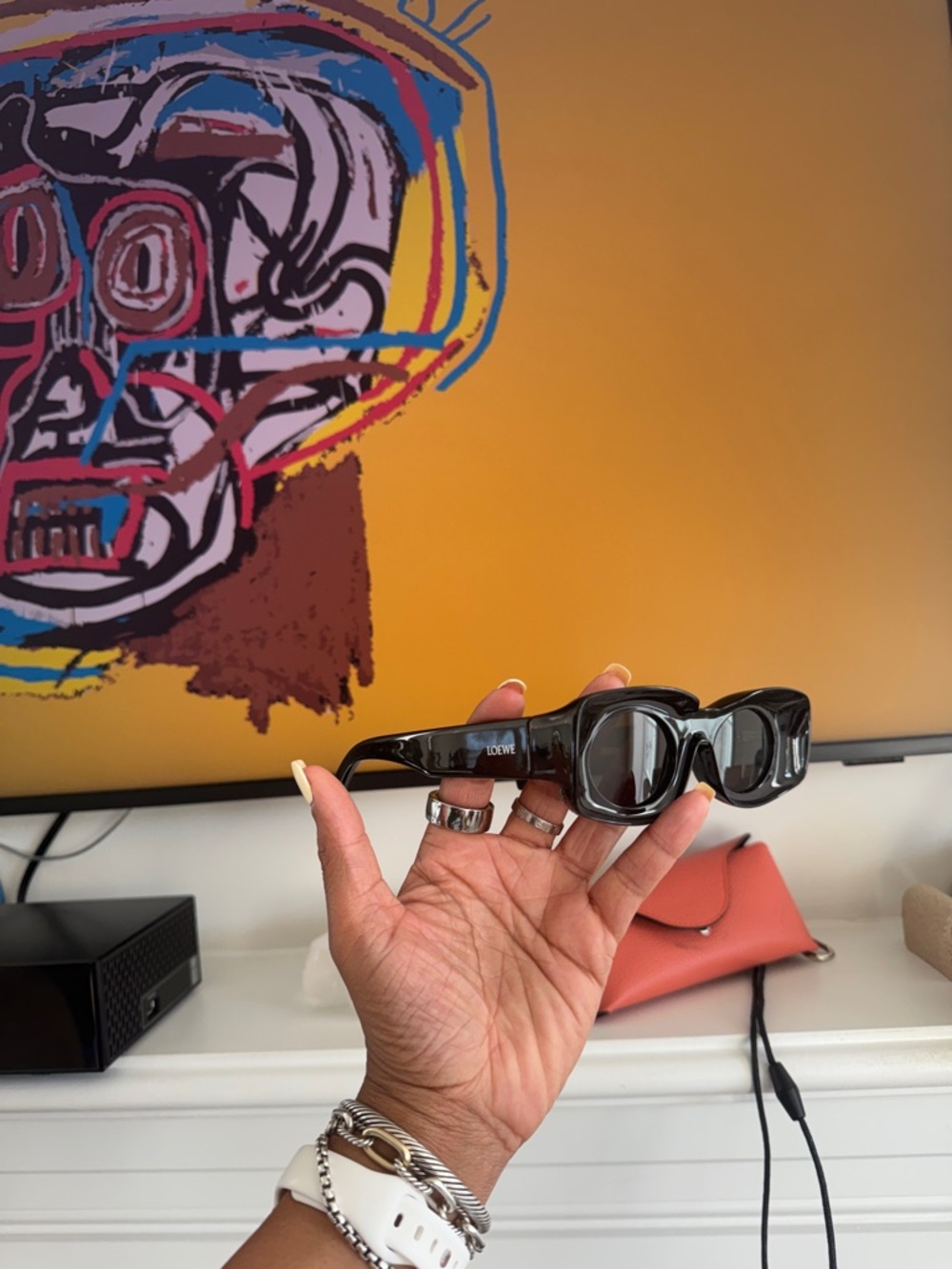 1000% authentic Loewe Sunglasses with Case - Picture 2 of 6